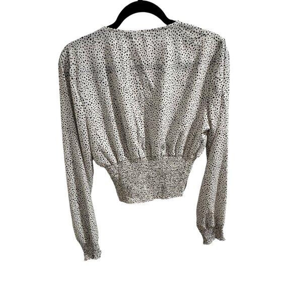 🍒 2/$20 🍒 Black & White Pebble Print Plunging Neckline Long Sleeve Blouse sz M - Picture 6 of 8